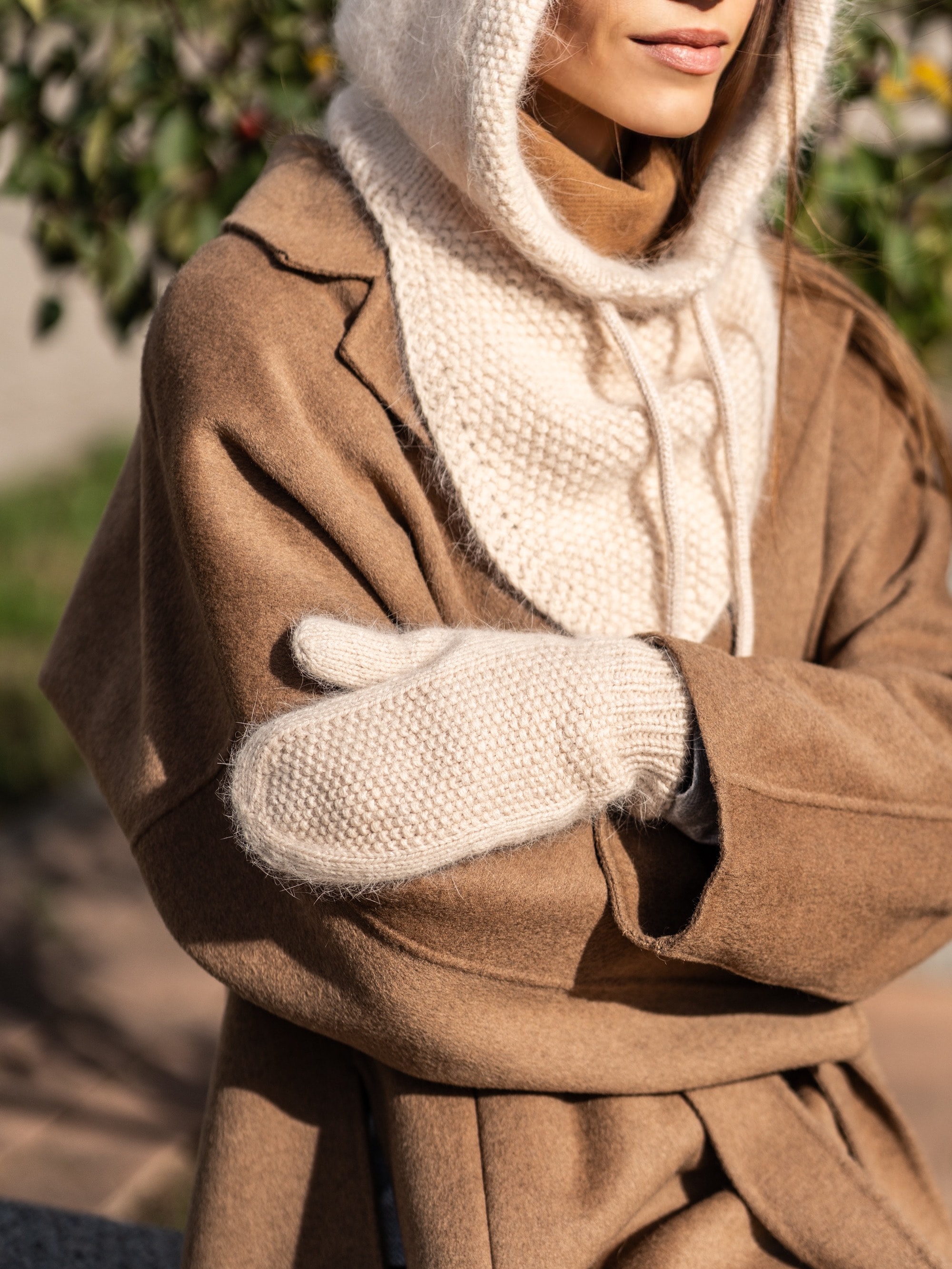 ALVA MITTENS